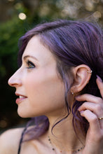 Load image into Gallery viewer, Dainty Pearl Threader Earrings