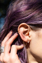 Load image into Gallery viewer, Dainty Pearl Threader Earrings