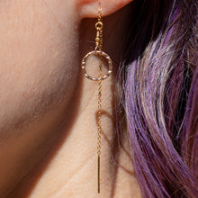 Load image into Gallery viewer, Golden Circle Pyrite Threaders Earrings