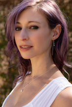 Load image into Gallery viewer, Dainty Pearl Threader Earrings