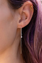 Load image into Gallery viewer, Dainty Pearl Threader Earrings