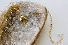 Load image into Gallery viewer, golden midi mushroom necklace