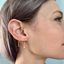 Load image into Gallery viewer, Dainty Pearl Threader Earrings